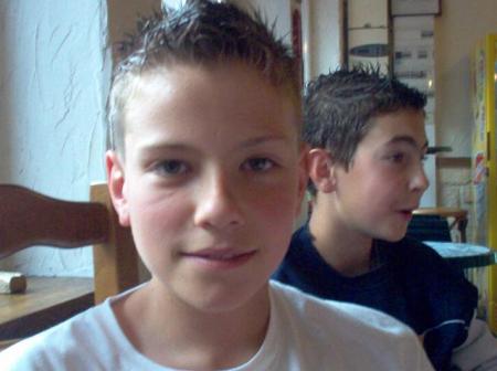 alexi alias le con